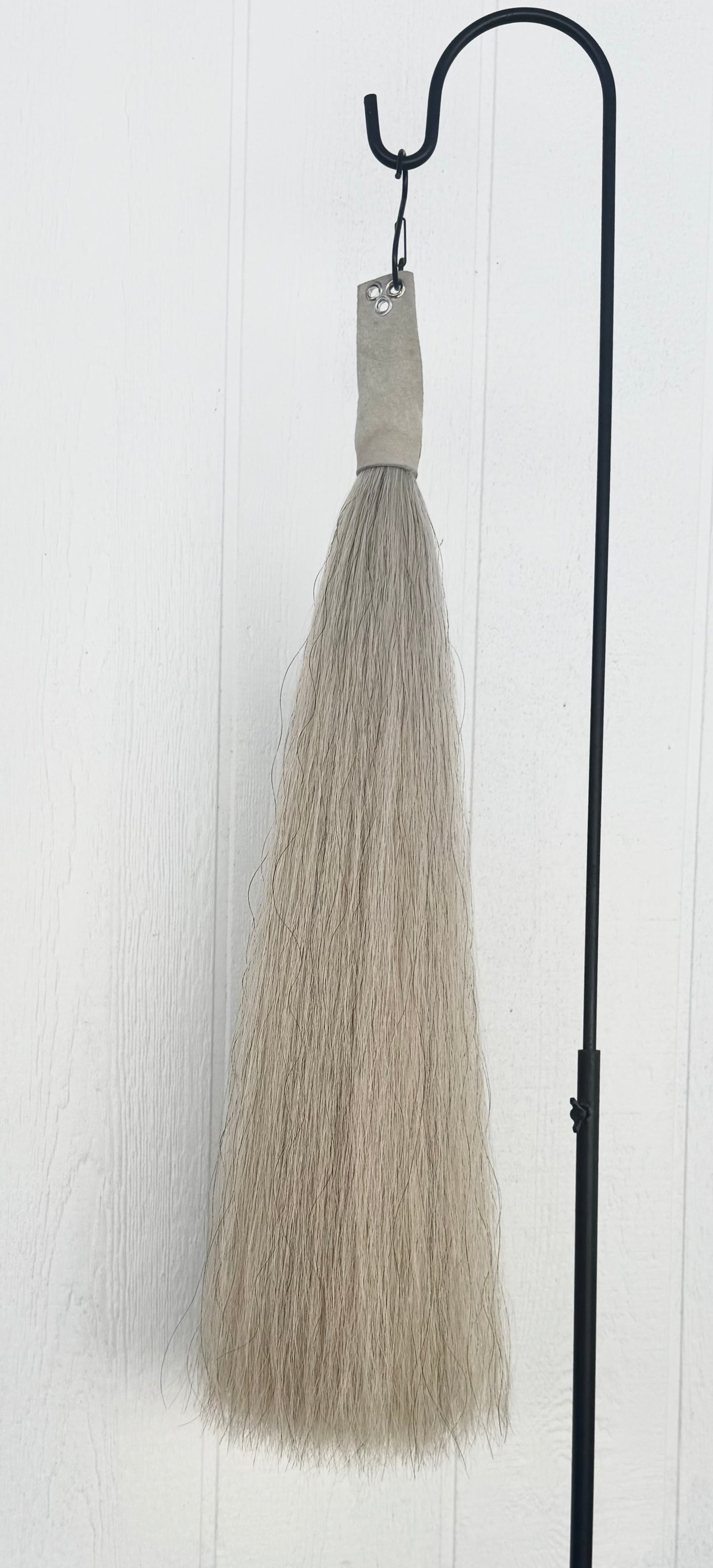 1 lb Extra Light Gray with Cream Tail Extension, 31” Weight Setup