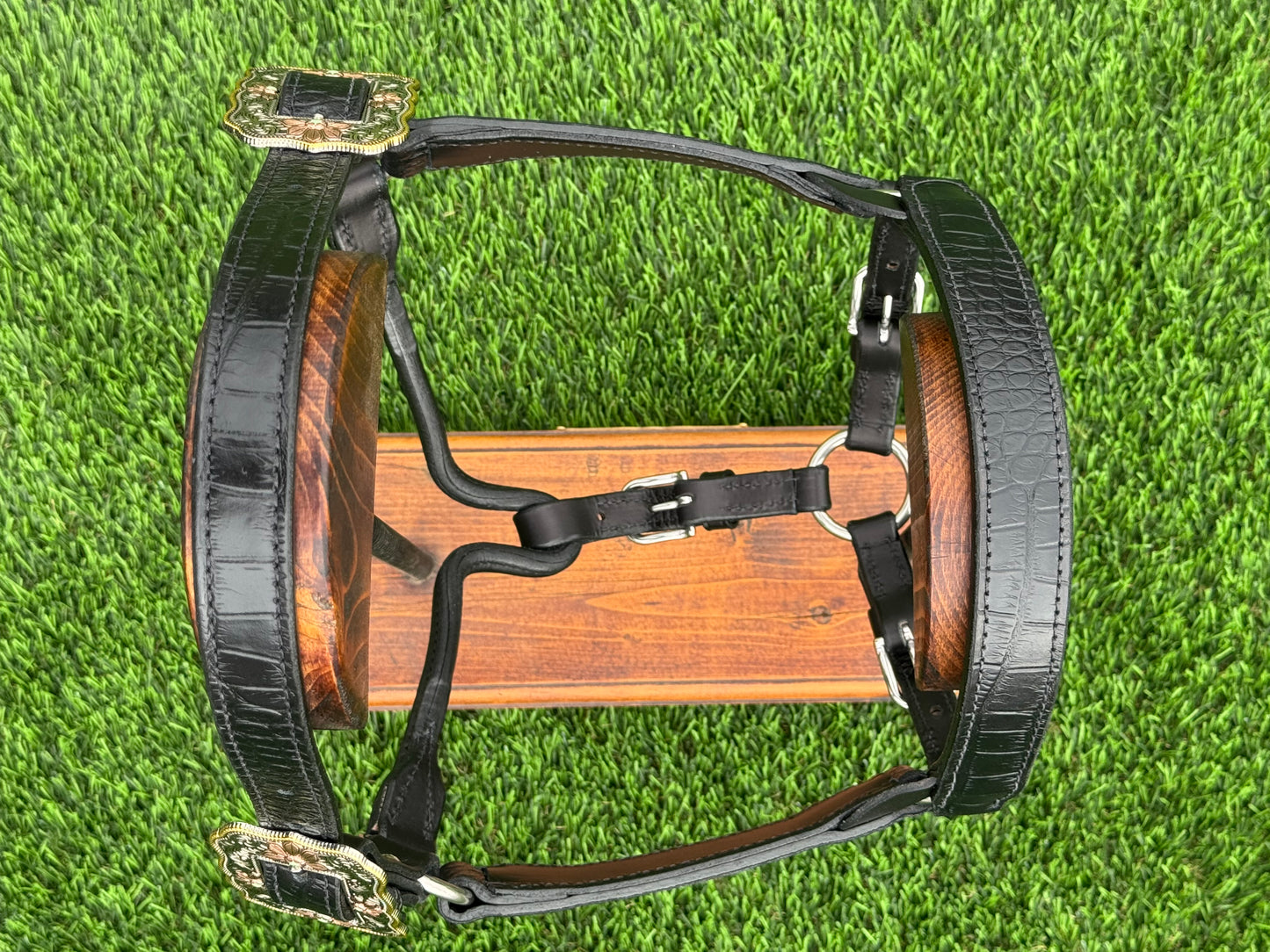 Black Horse Size Crocodile Embossed Halter