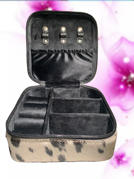 Black and White Travel Jewelry Box