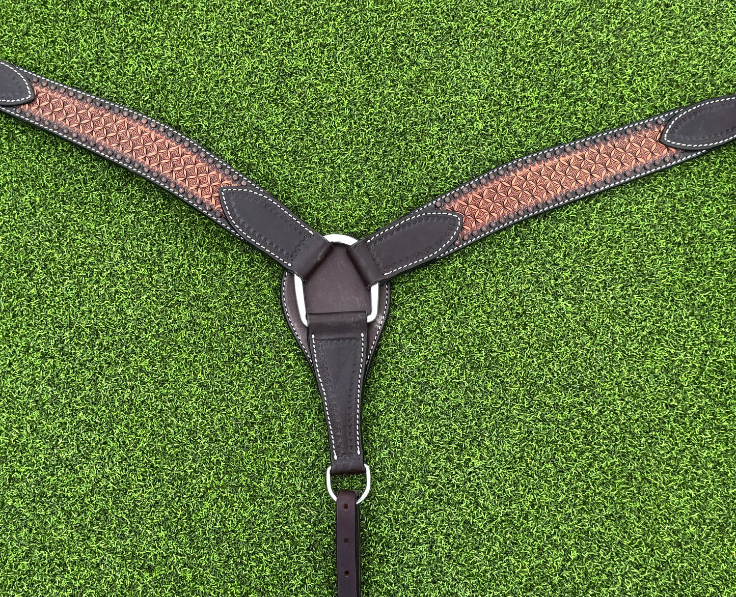 Two Tone Breastcollar with Honeycomb Tooling