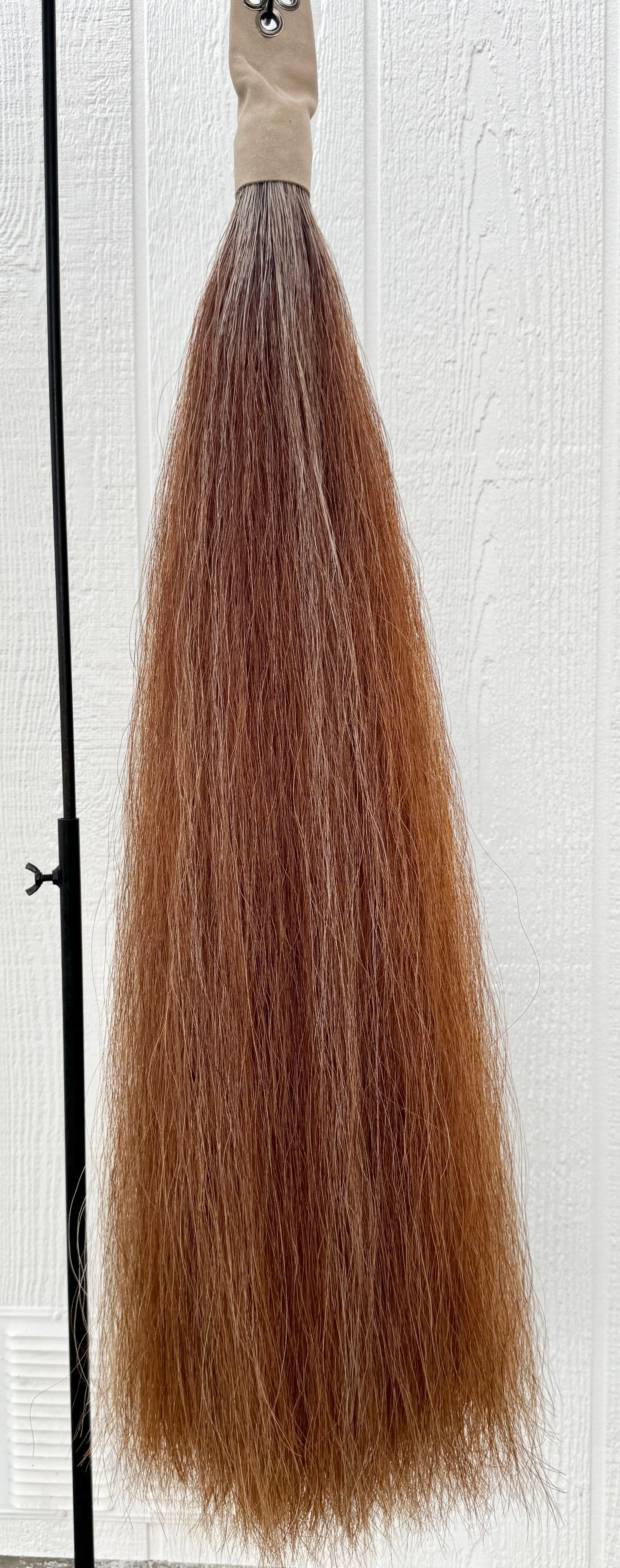 Medium Sorrel with Small Amount of Flaxen, 37”, 2.25 lbs, Weight Setup