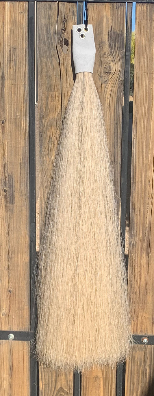 1 lb Cream with Black 30” Tail Extension