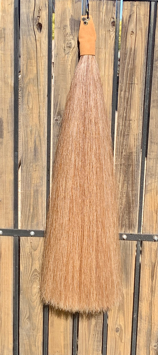 Flaxen Sorrel Tails