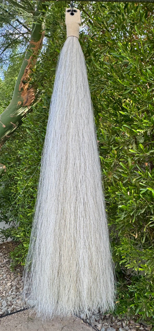 Extra Light Gray with Cream Tail Extension, 2 Lbs, 40”, Weight Setup