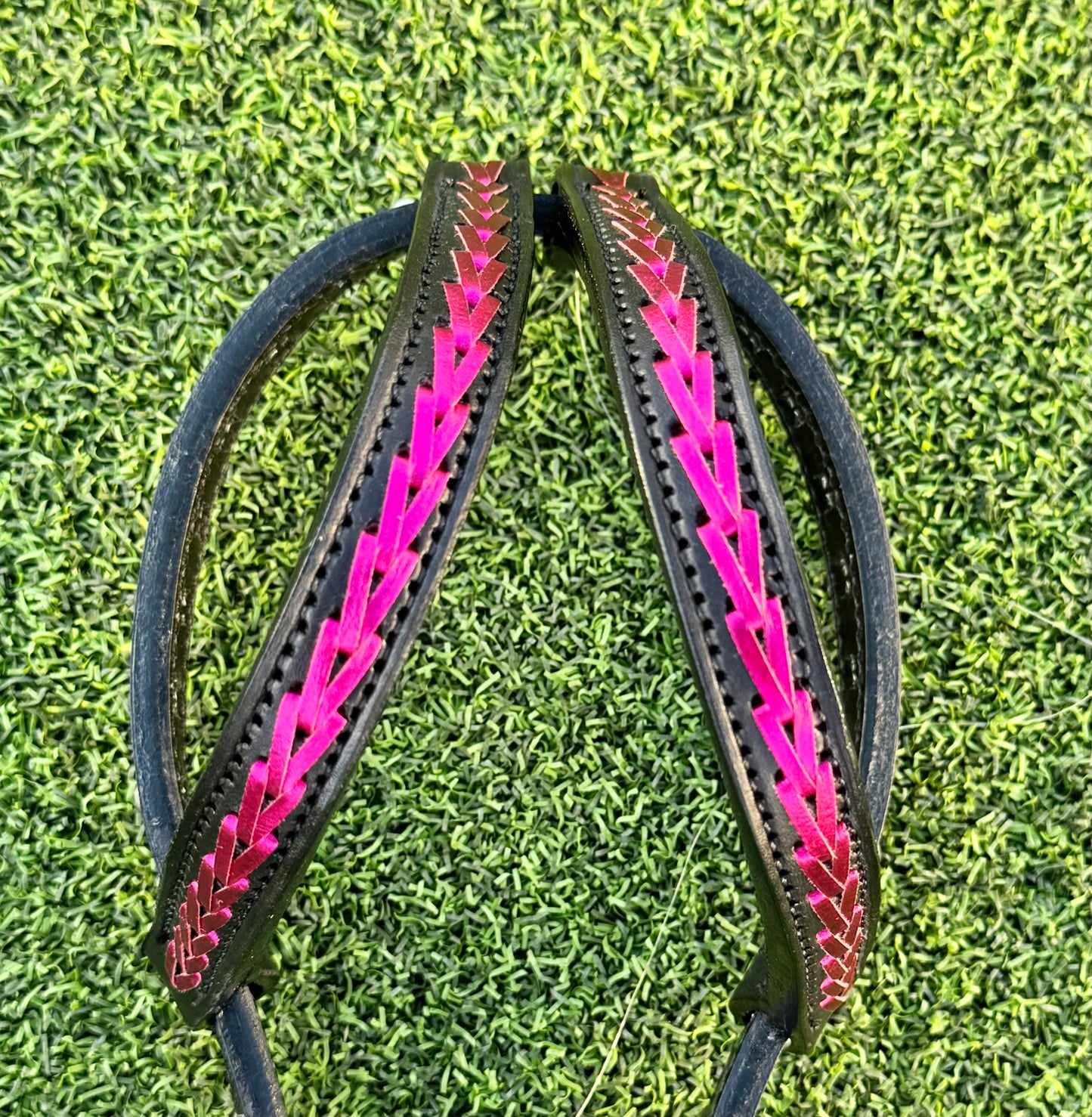 Black with Metallic Fuchsia Kangaroo Lace Ear Pieces