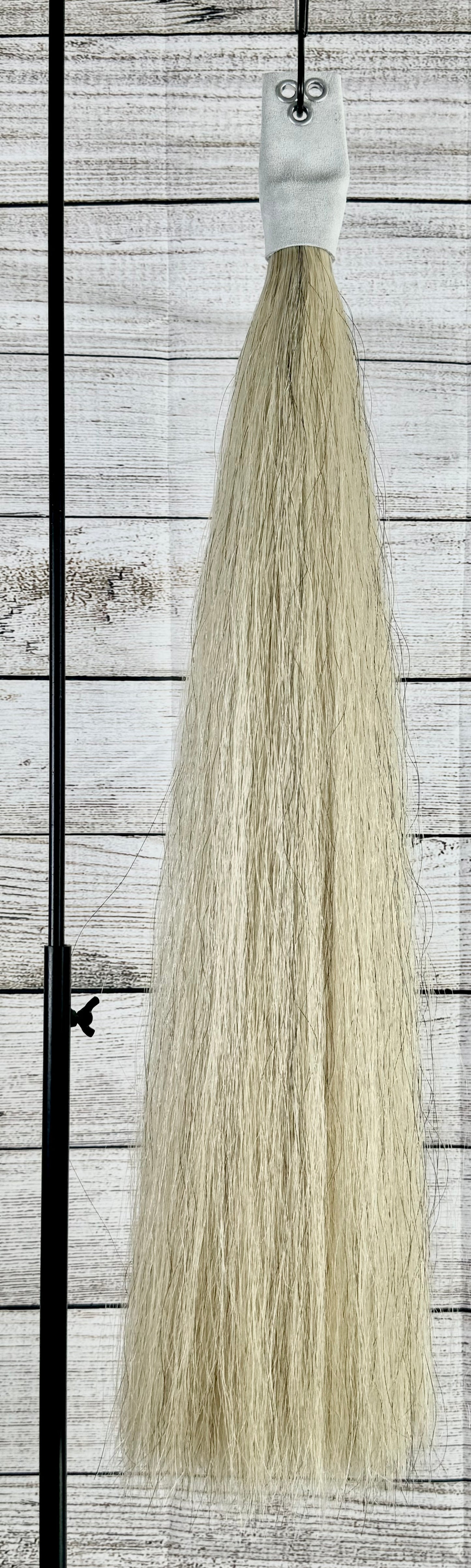 1 lb Cream with Black 30” Tail Extension