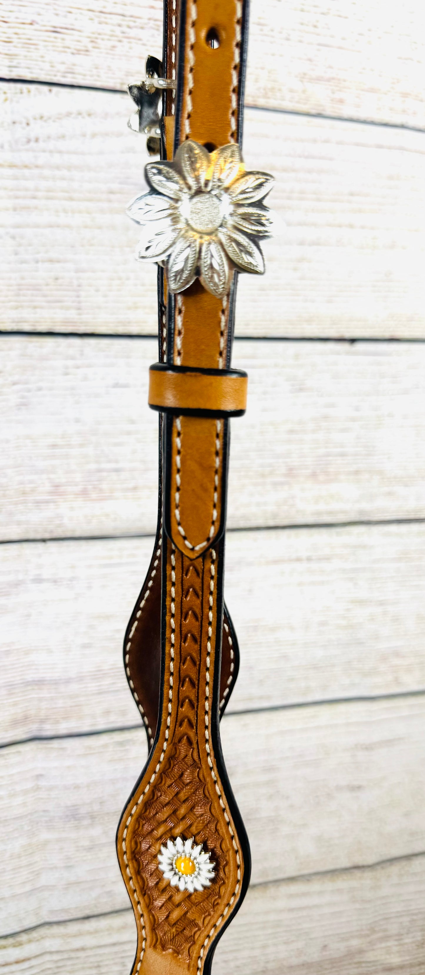 Light Oil Basketweave Daisy Headstall