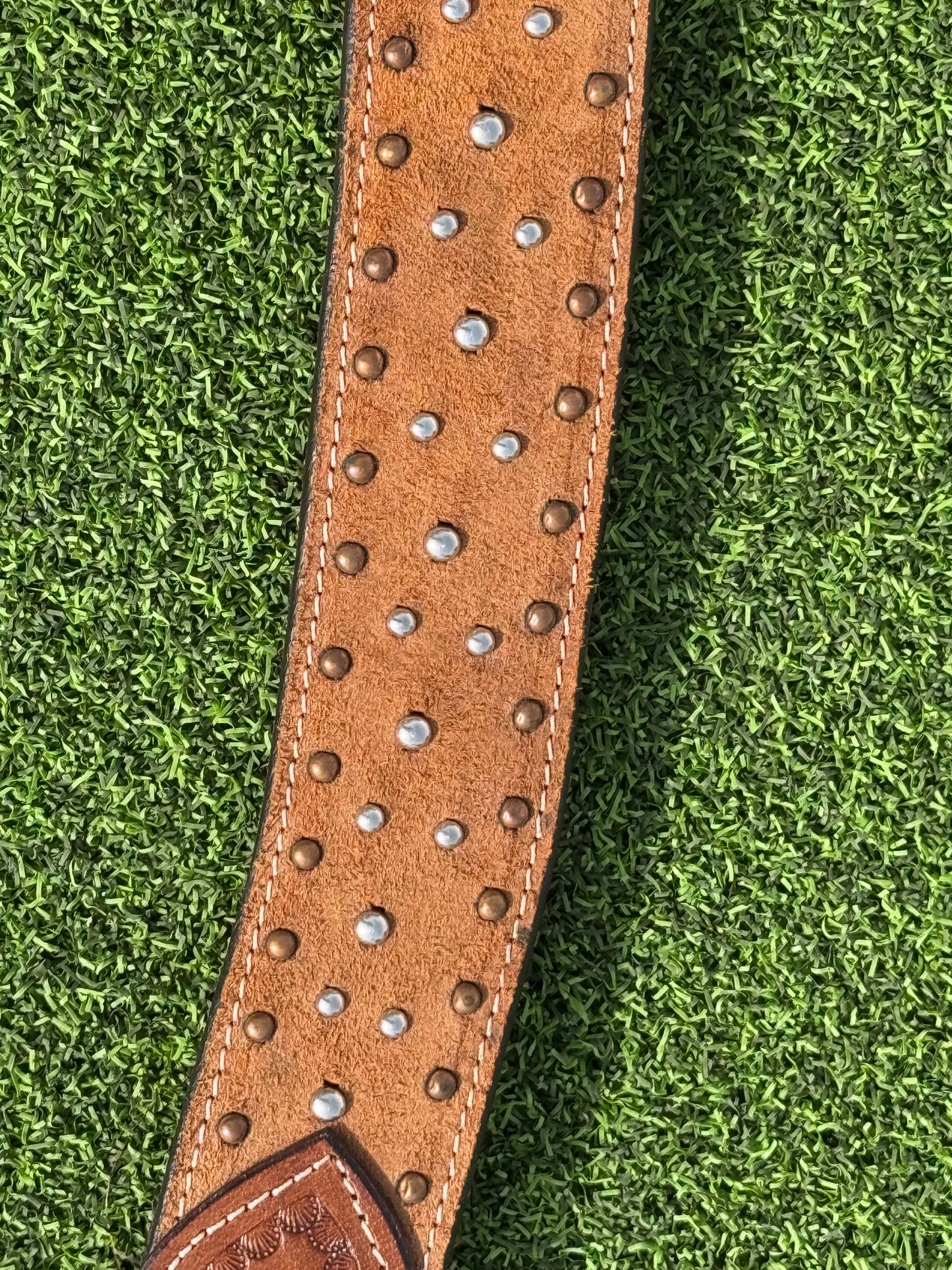 Rough-Out Ranchy Breastcollar Silver / Copper Dots