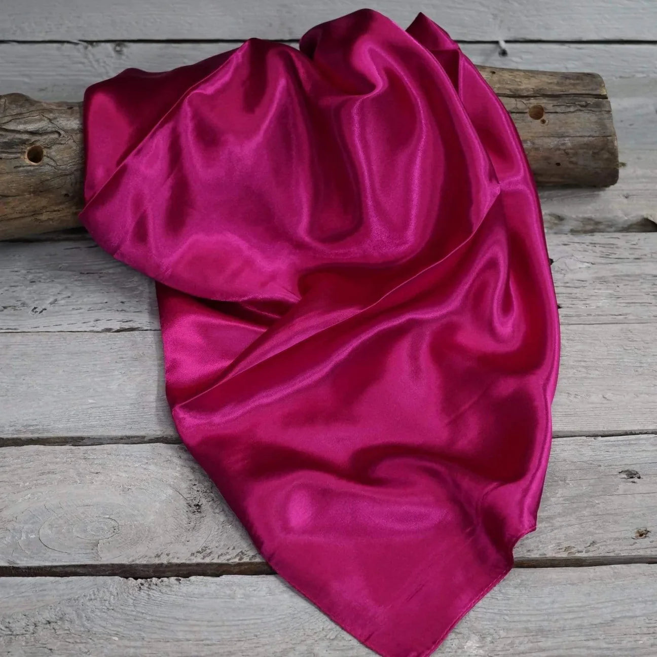 35X35" Solid Fuchsia Wild Rag